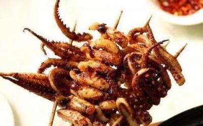 夜市小吃,鐵板魷魚在家就可以做