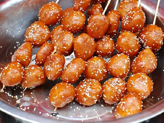 外酥里脆的糖油果子,成都的風味小吃之一,做起來如此簡單