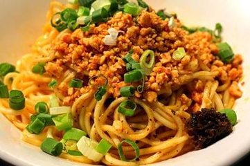 陜西面食好吃的訣竅在這,油潑辣子做的好,面食咋做都好吃!