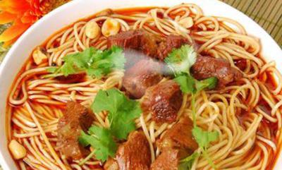 每日早餐食譜 家常牛肉面，健康美味！