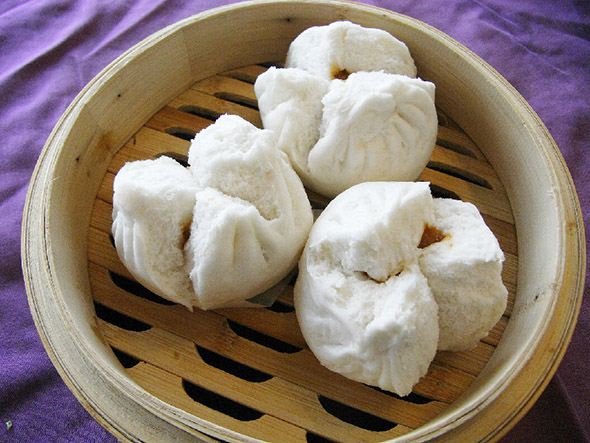 鹵肉包 鹵肉包