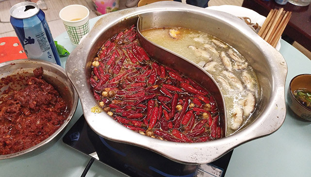 紅湯火鍋 紅湯火鍋