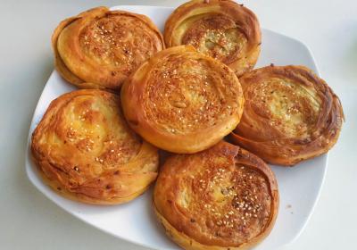 鍋盔技術培訓哪家好?鍋盔面團的制作技術與技巧