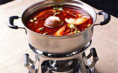 自貢旋轉(zhuǎn)小火鍋技術(shù)培訓多少錢？