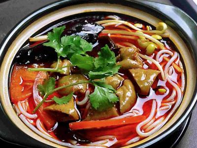 四川砂鍋米線技術培訓班哪里靠譜？全面兼顧南北風味