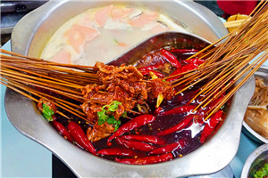 成都火鍋串串技術培訓費用哪里便宜？免費開店指導服務