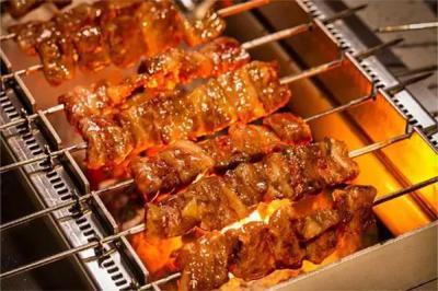 燒烤技術培訓班哪里專業?全程學員動手操作