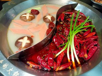 重慶火鍋技術(shù)培訓(xùn)需要多長(zhǎng)時(shí)間?短期火鍋技術(shù)培訓(xùn)學(xué)校