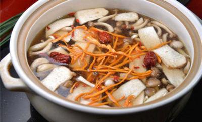 野生菌湯火鍋技術(shù)培訓(xùn)機(jī)構(gòu)哪里好?