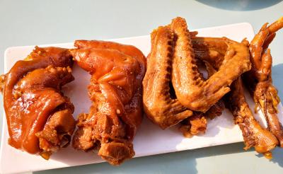 成都熟食鹵菜技術培訓學校哪里好?成都蜀味緣的鹵菜技術培訓