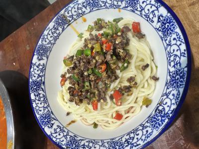 如何選擇面食培訓(xùn)學(xué)校?師資力量與教學(xué)內(nèi)容全面性至關(guān)重要