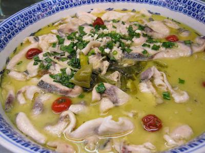 酸菜魚技術培訓班在哪里?蜀味緣培訓學校為您指明方向